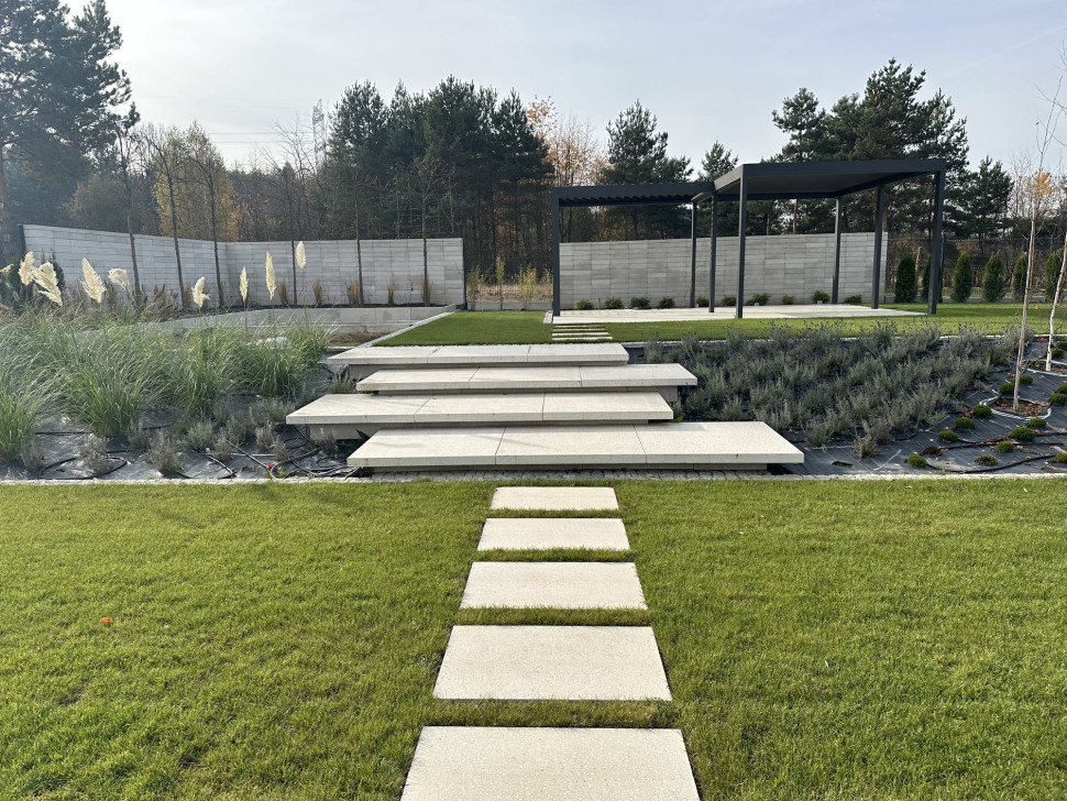 Schody lewitujące WET CAST/ bianco crema