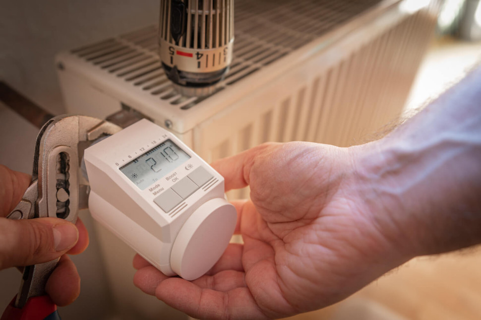 sterowanie grzejnikami i ogrzewaniem podłogowym