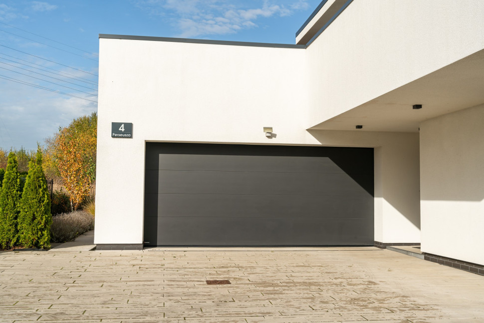 Brama garażowa KRISHOME