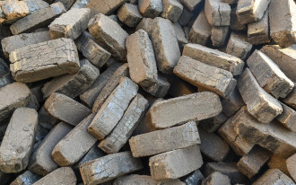 Brykiet torfowy. Nowy gracz na rynku paliw stałych?