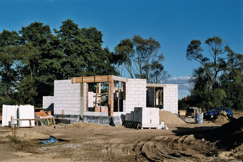 ile potrzeba pieniędzy na budowę domu