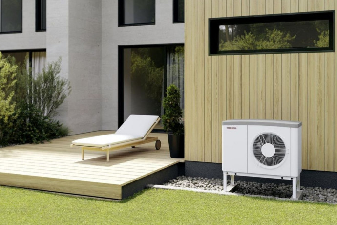 Monoblok czy split? Wybór, który ułatwia montaż