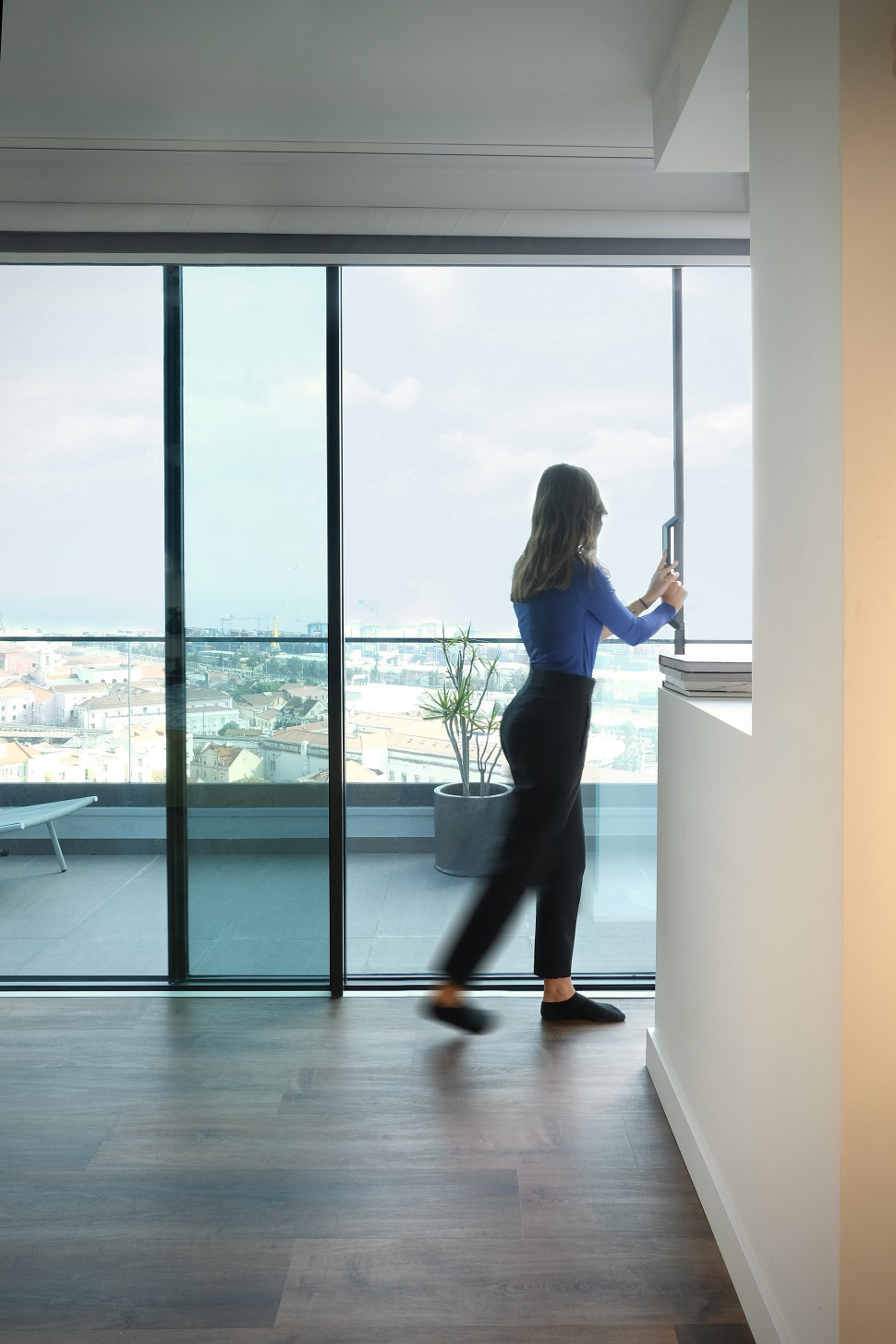 Drzwi przesuwne HiFinity Magnetic Slider.