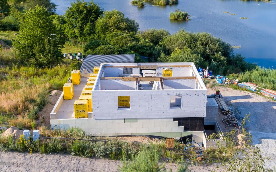 ściany zewnętrzne budynku