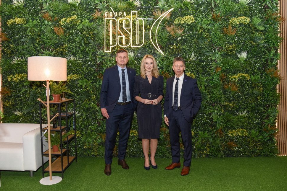 Zarząd Grupy PSB Handel S.A. (od lewej) Grzegorz Filipek - Członek Zarządu, Anna Kaminska - Członek Zarządu, Piotr Kozina - Dyrektor Zarządu