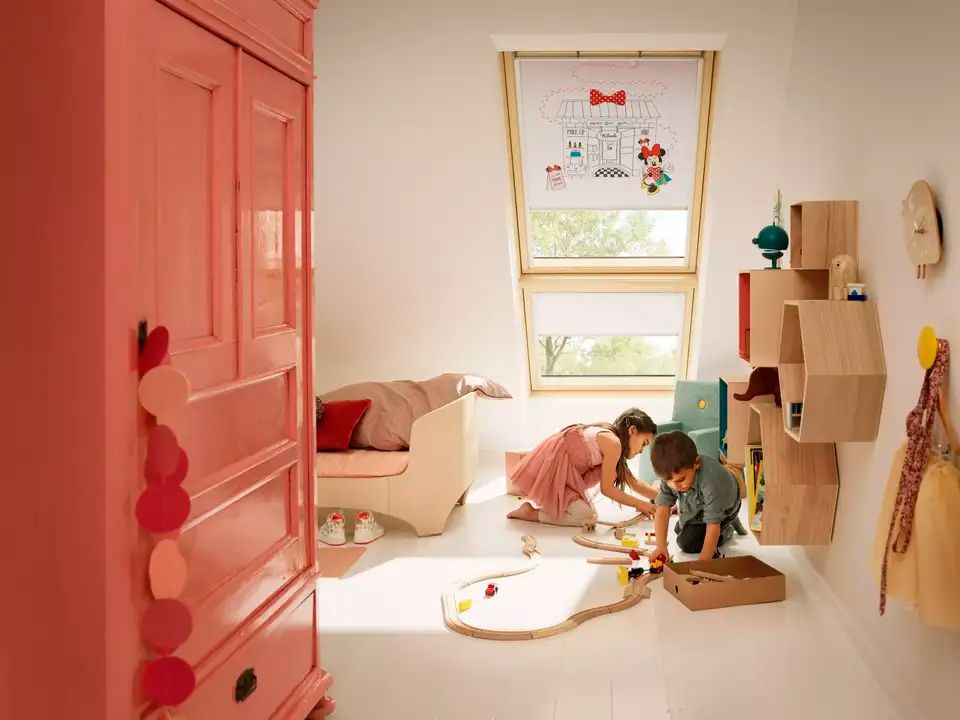 Dziecięcy pokój na poddaszu kreatywnie urządzony. fot. VELUX