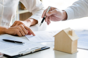 Budowa domu: jakie dokumenty musisz mieć na start?