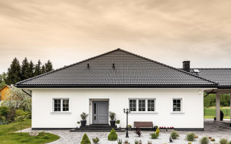 Klasyka na fali  -  dachówki Bałtycka i Celtycka od Braas