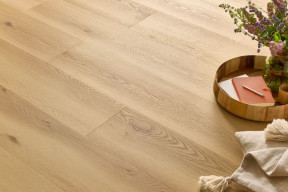 Jak dbać o podłogi winylowe? Nie woda, lecz drobny brud niszczy je najszybciej