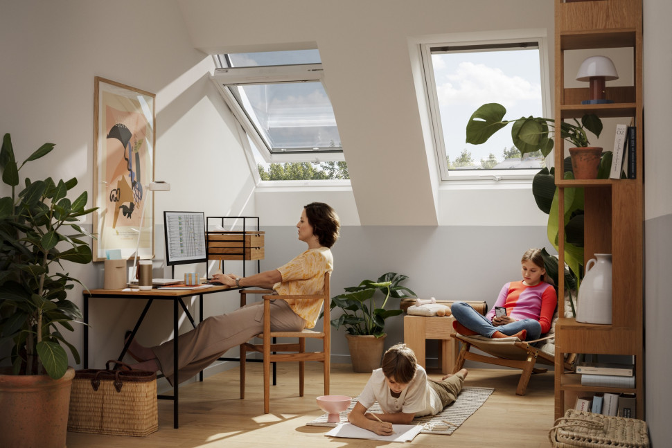 Markiza nie ogranicza dostępu światła, jednocześnie blokuje promienie słoneczne i chroni wnętrze przed nagrzewaniem