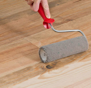 Kolor pod kontrolą – bejcowanie podłogi