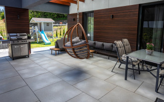 Jak zbudować solidny taras przy domu?