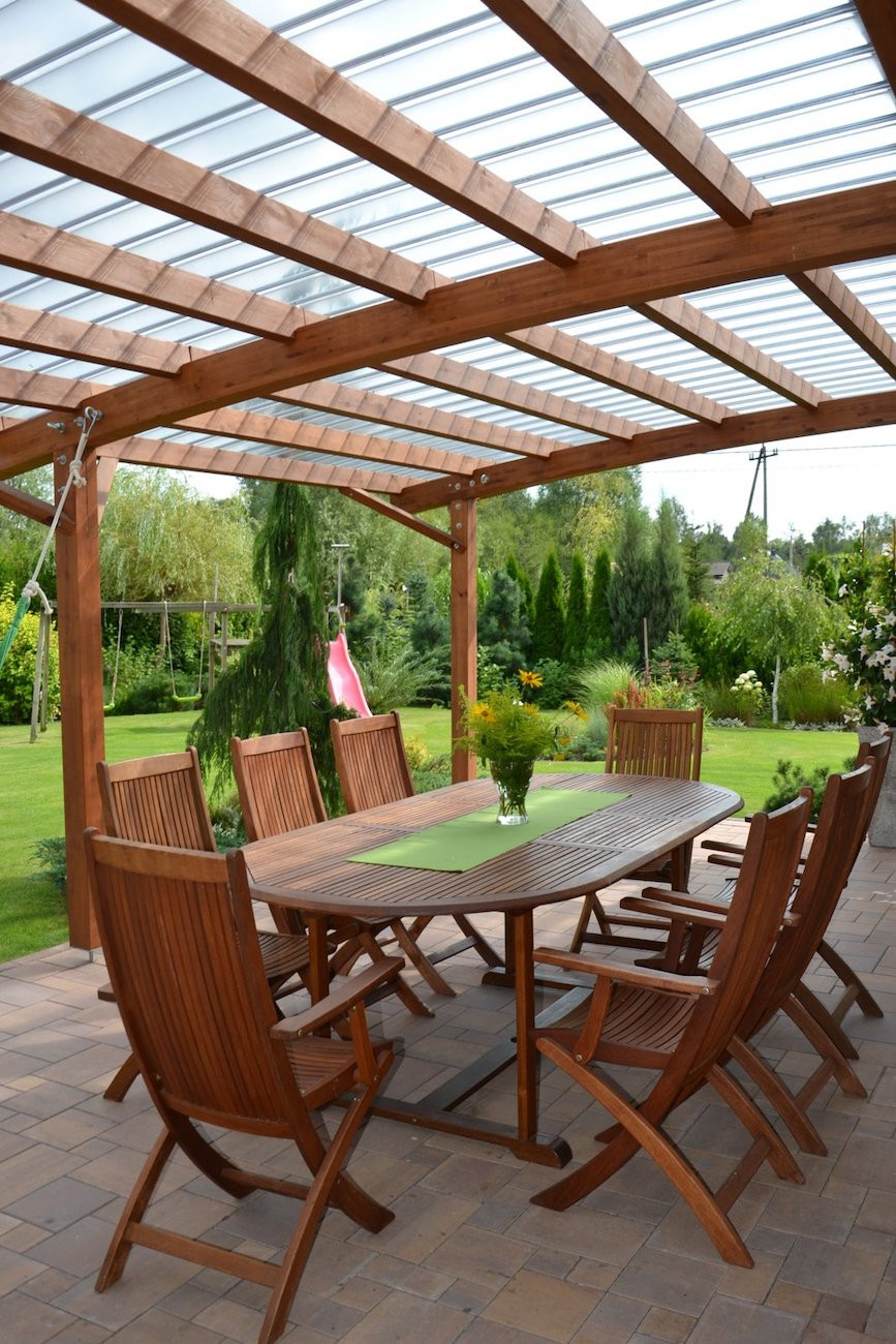 poliwęglan komorowy na zadaszenie nad tarasem