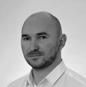 Artur Lach, Dział sprzedaży i wsparcia klienta, Bernstein