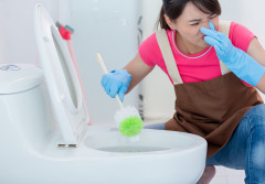Koniec z cuchnącą łazienką! 5 trików, o których nikt Ci nie mówił!