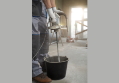 Jak wybrać mieszadło budowlane? Poradnik, który rozwieje Twoje wątpliwości