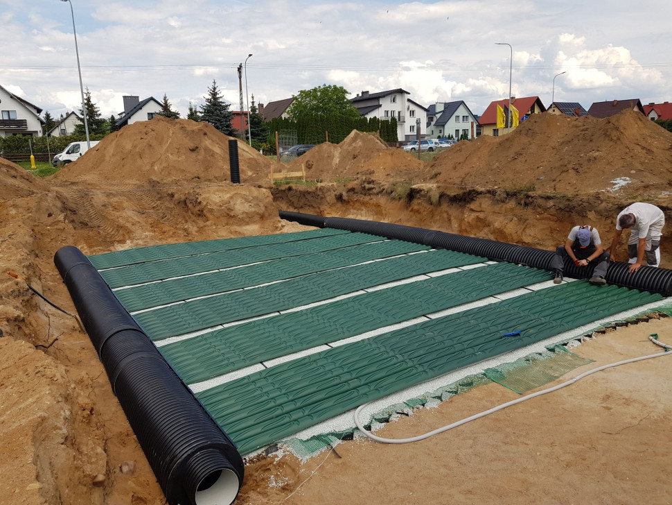 Zdjęcia z realizacji systemu GWC GEOSTRONG pod płytą fundamentową