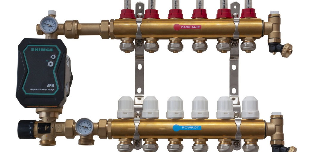 Kiedy potrzebujemy rozdzielacza z grupą pompową?