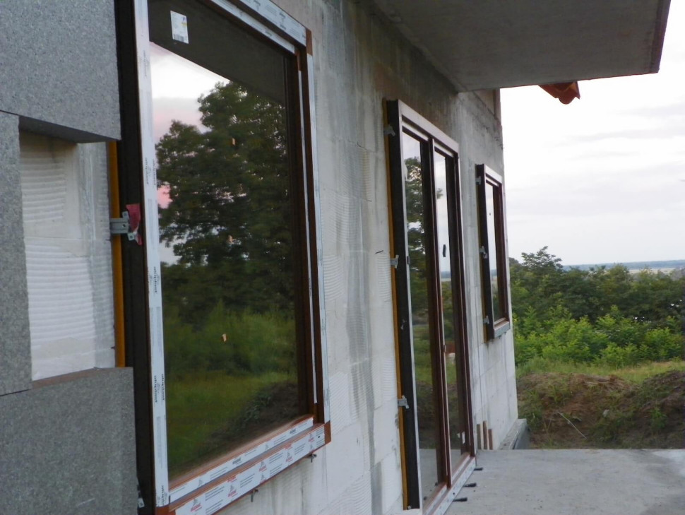 ciepły montaż okien w ociepleniu