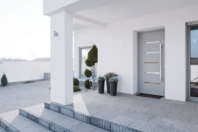Drzwi wejściowe z aluminium czy PVC - które wybrać?