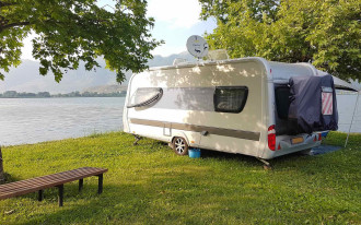 Stawiasz przyczepę kempingową na działce? Ten błąd może kosztować fortunę