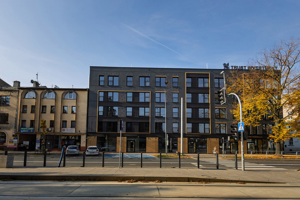 Elewacja, w systemie ETICS Dryvit, stylowego apartamentowca Stacja Kopernik wybudowanego przez Trust Investment