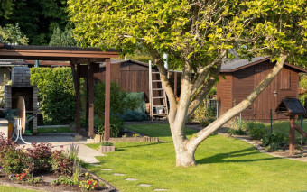 Chcesz mieć domek na działce ROD? Co wolno postawić, ile to kosztuje i jak nie wpaść w kłopoty?