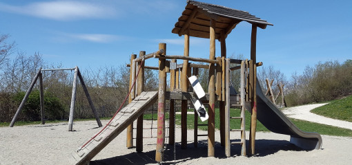 Jak zrobić ogrodowy plac zabaw - krok po kroku?