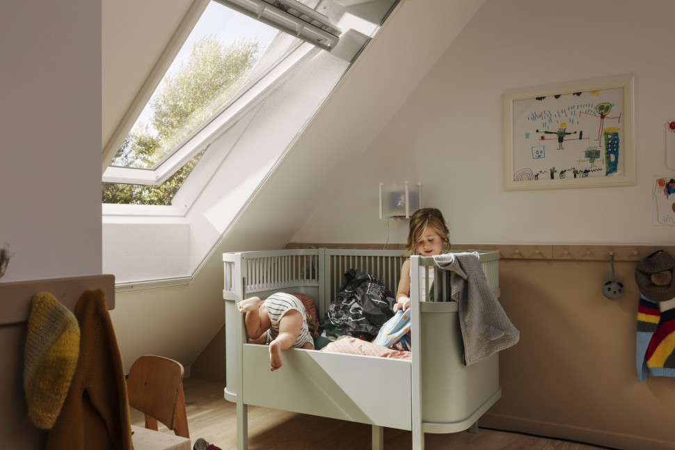 Moskitiery pozwalają spać przy otwartych oknach