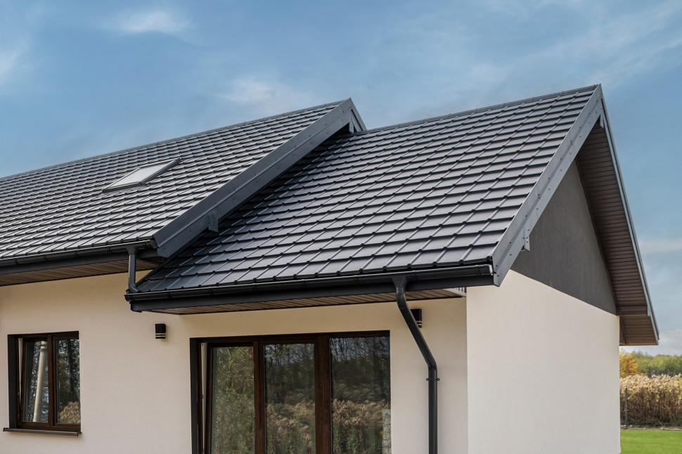 Blachodachówka panelowa TIGRA (fot. Blachy Pruszyński)