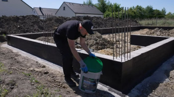Hydroizolacja fundamentu - Isolastik i Grunt Bitumiczny