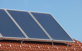 Ciepła woda w domu za grosze. To najtańszy sposób na jej podgrzewanie