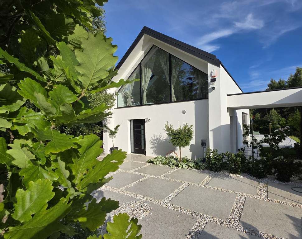 Beton w ogrodzie biofilicznym