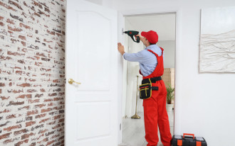 Ten błąd popełnia prawie każdy przy montażu drzwi wewnętrznych