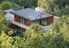 Płaski dach tańszy od spadzistego? Zobacz, co naprawdę decyduje o kosztach