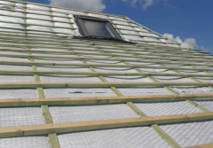Aluthermo® Roofreflex - nowy standard w izolacji dachów. Jak ta technologia zmienia podejście do energooszczędnego budownictwa?
