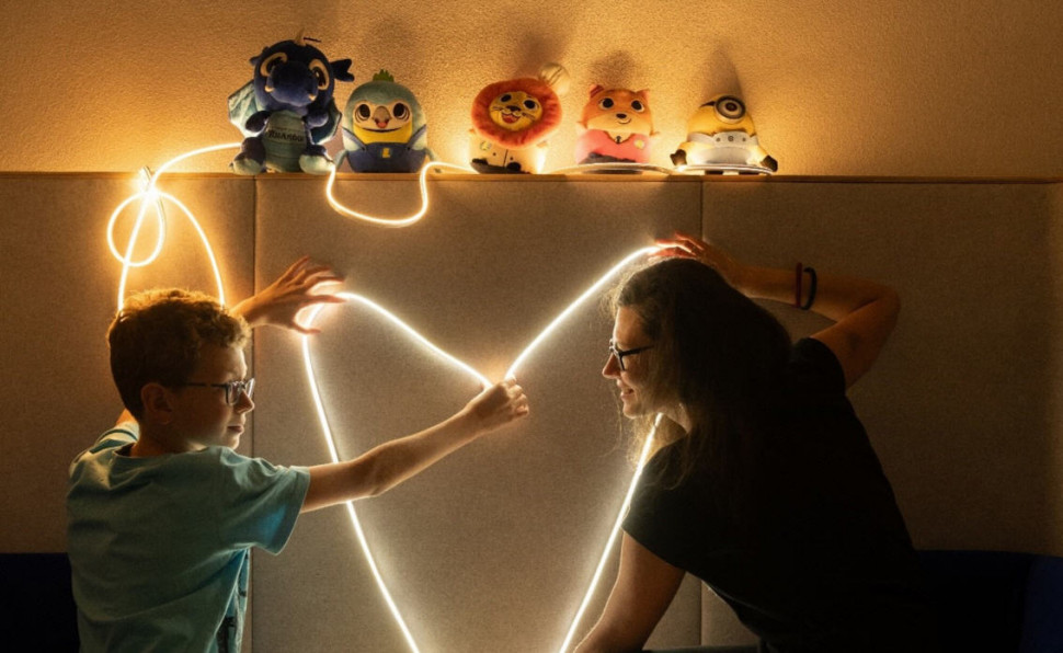 Światło zamknięte w ozdobnych formach to coś więcej niż tylko funkcja. 