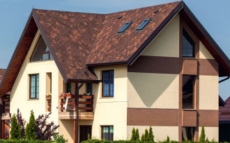 Jak prawidłowo montować gont bitumiczny?