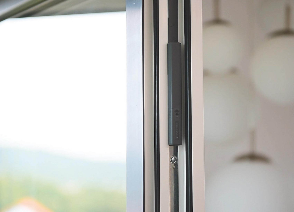 ochrona okna przed włamaniem