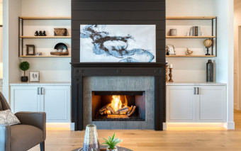 Czym wykończyć kominek? Obudowa kominka w stylu klasycznym, nowoczesnym, rustykalnym