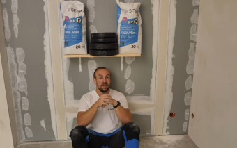 Resistex w praktyce – dlaczego ta ściana wytrzymuje ponad 100 kg?