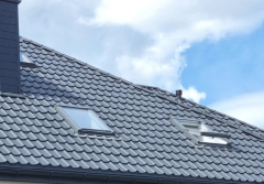 Małe poddasze, wielka zmiana - jakie okna dachowe odmienią Twój dom?