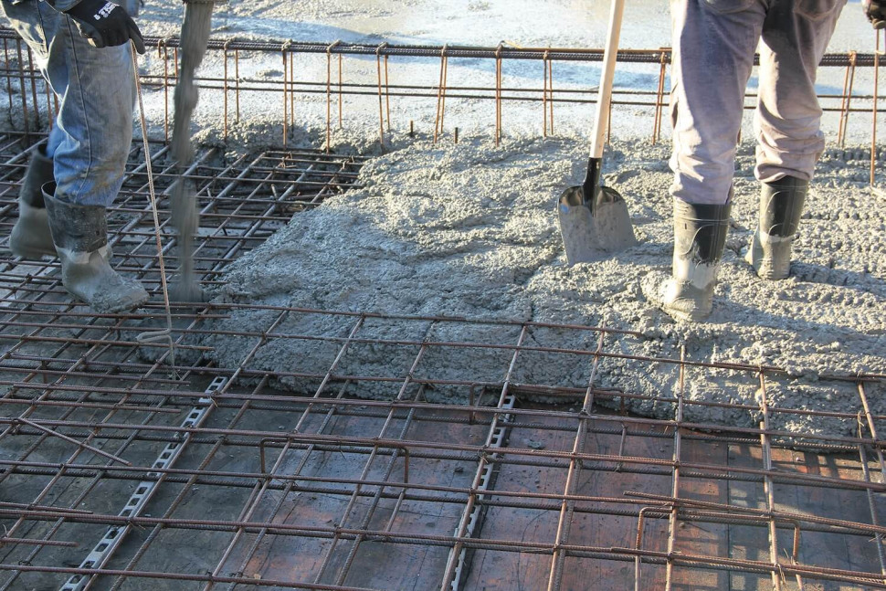 lanie betonu na stropie