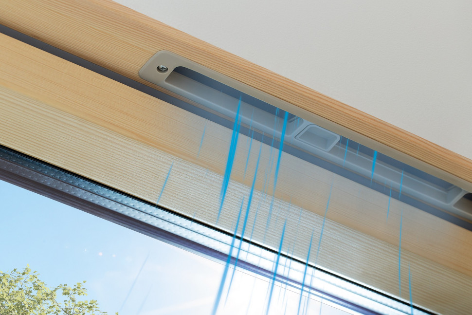 Zaprojektowany od nowa automatyczny nawiewnik umożliwia napływ optymalnej ilości świeżego i zdrowego powietrza, a zarazem nie wychładza wnętrza.