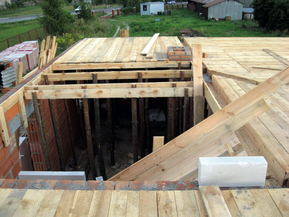 strop monolityczny budowa domu