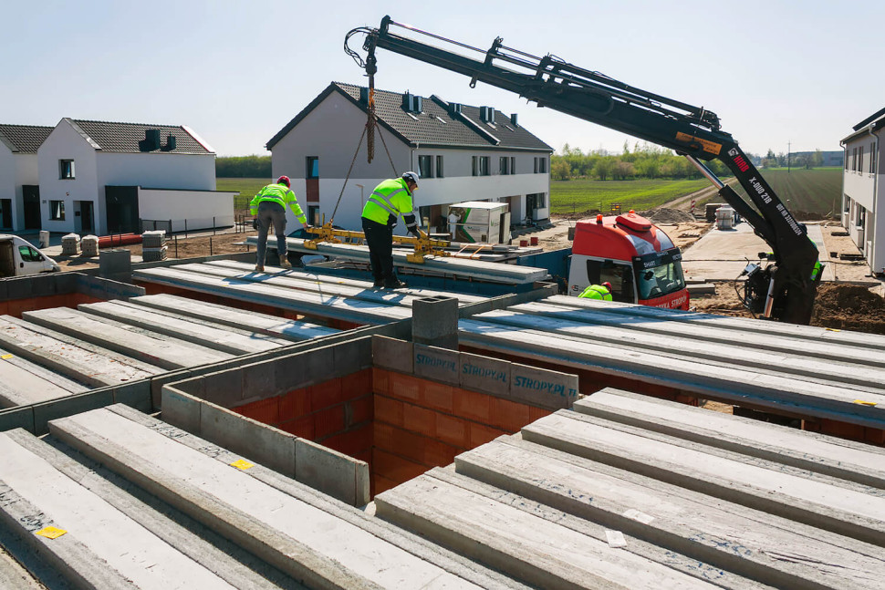 stropy panelowe zdjęcie z budowy domu