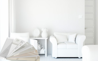 Biel we wnętrzach - uniwersalna klasyka czy źródło niespodzianek?