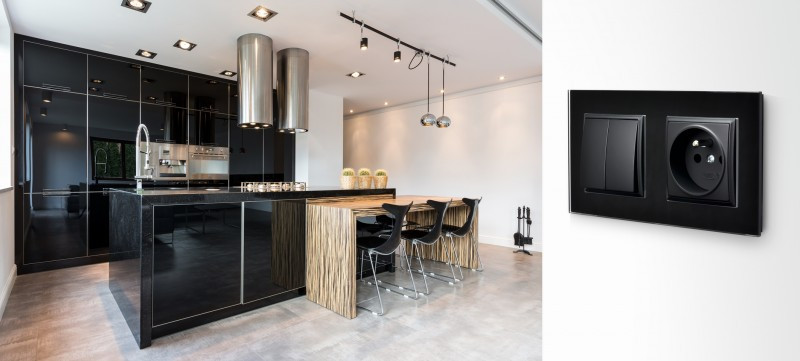 Czarny osprzęt używany z umiarem i konsekwencją, pozwala projektować ponadczasowe, spójne wnętrza,