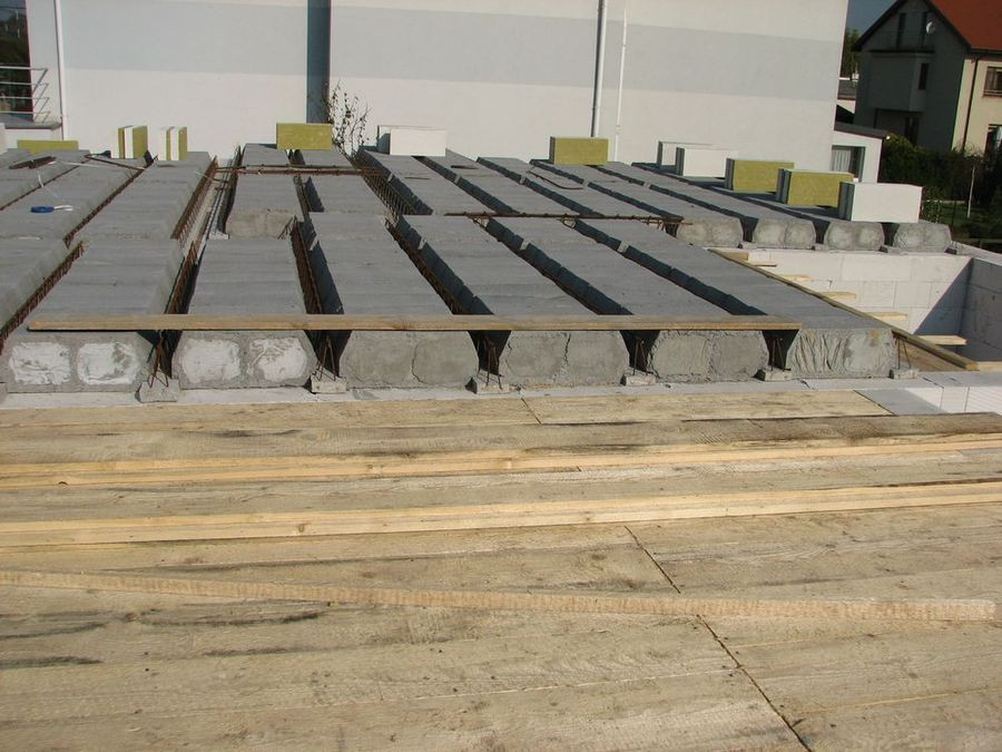 Strop gęstożebrowy (fot. T. Rybarczyk)