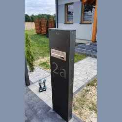 Słupek multimedialny